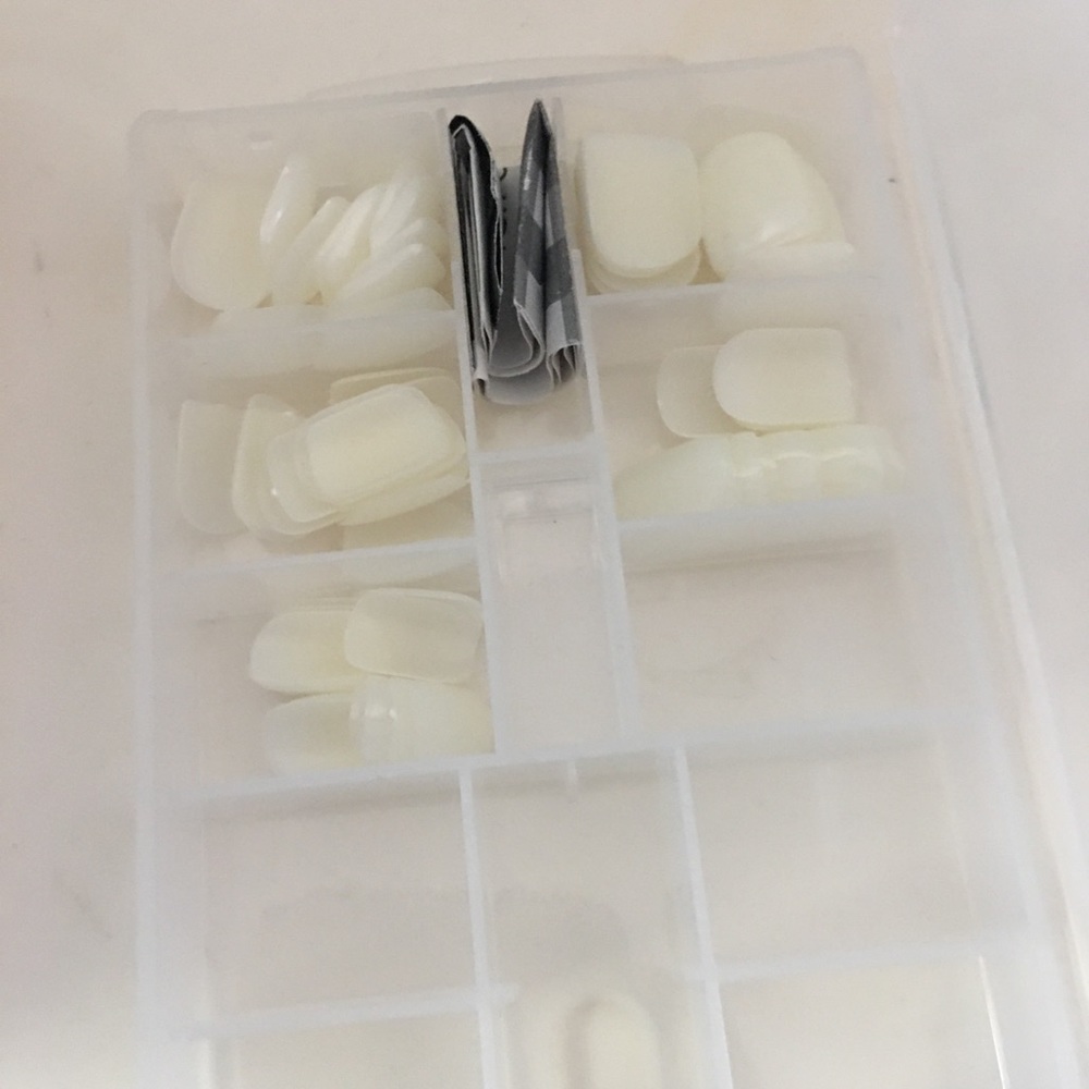 Plain clear nails 20 boxes all come there are nail glue in 14 of them. - Picture 7 of 8